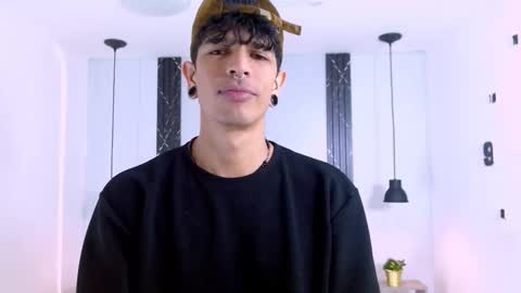 Snapshot of franvill_trato chatting on November 2, 3:58 pm Franvill trato online show from November 2, 3:58 pm