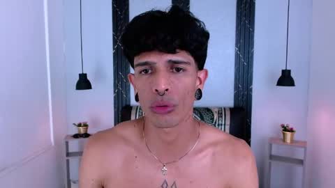 Snapshot of franvill_trato chatting on June 2, 8:55 pm Franvill trato online show from June 2, 8:55 pm