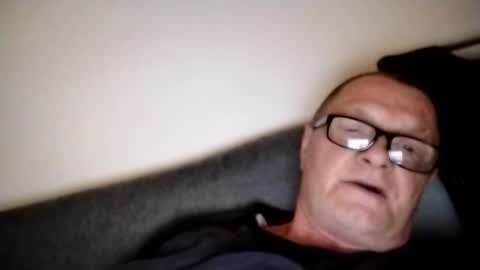 Wolfi online show from March 3, 7:10 am