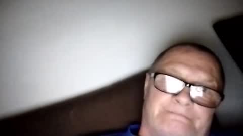 Wolfi online show from October 9, 1:42 pm