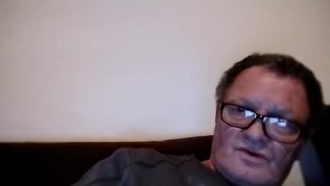 Wolfi online show from December 15, 12:53 pm