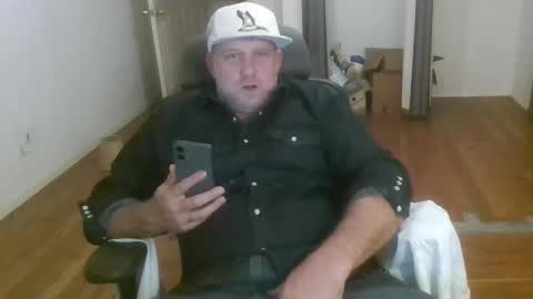 Snapshot of freakpopsickle69 chatting on November 25, 4:12 am poundyouout1969 online show from November 25, 4:12 am