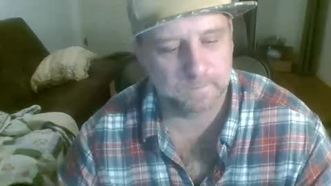 Snapshot of freakpopsickle69 chatting on February 12, 8:15 pm poundyouout1969 online show from February 12, 8:15 pm