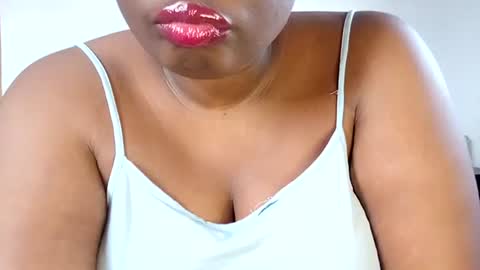 freaky08 online show from October 4, 8:23 am