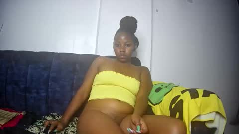 Snapshot of freaky216738 chatting on January 15, 11:32 am freakyLucy online show from January 15, 11:32 am