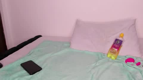 Kandy online show from September 23, 9:51 pm