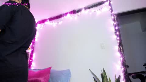 Lia Gomez online show from December 10, 12:28 am