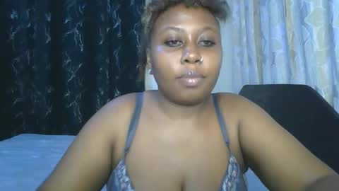 freaky_nikky online show from January 10, 10:25 pm