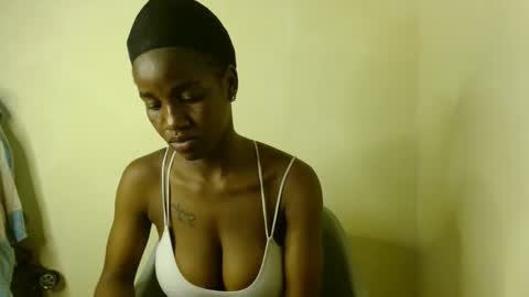 Snapshot of freaky_shamzzy chatting on January 13, 1:33 am shamika online show from January 13, 1:33 am