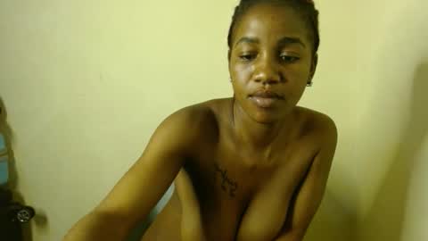 Snapshot of freaky_shamzzy chatting on February 21, 2:12 am shamika online show from February 21, 2:12 am