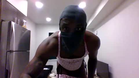 Snapshot of freakydlcd chatting on February 28, 9:21 am freakydlcd online show from February 28, 9:21 am