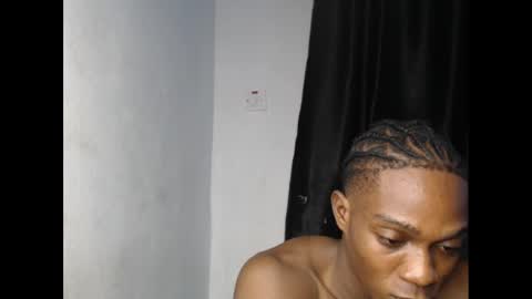 freakyslut30 online show from February 4, 10:13 pm