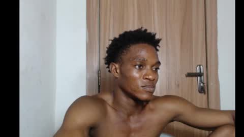 freakyslut30 online show from February 27, 11:59 pm