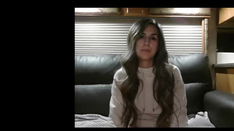 freckles4444 online show from December 17, 5:35 am