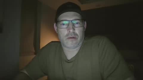 Snapshot of fred177771558049 chatting on April 8, 2:44 am fred177771558049 online show from April 8, 2:44 am