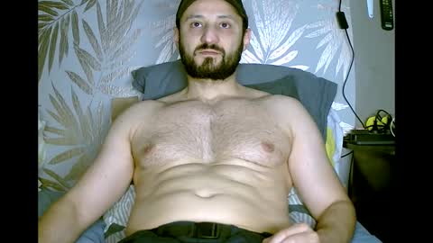 Snapshot of fred4games77 chatting on January 15, 10:31 am fred online show from January 15, 10:31 am