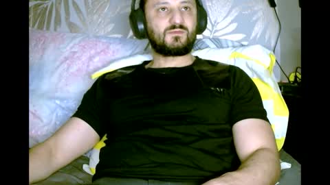 Snapshot of fred4games77 chatting on February 11, 9:47 am fred online show from February 11, 9:47 am