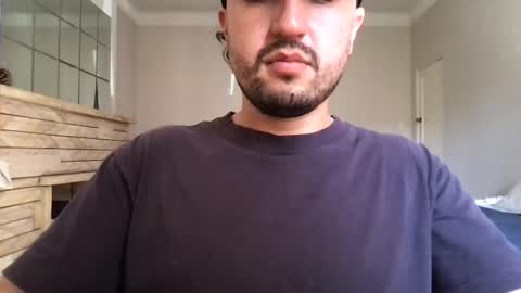 Snapshot of fred_555 chatting on February 13, 5:48 am fred_555 online show from February 13, 5:48 am