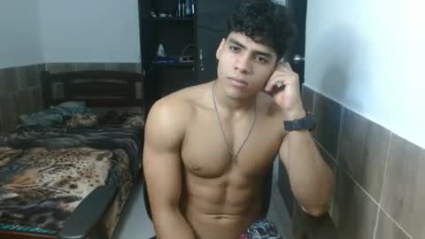 Esteban online show from October 10, 3:22 pm