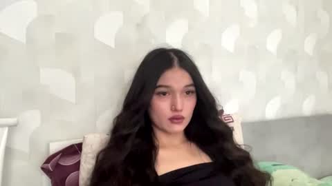 Mia online show from July 15, 7:02 am