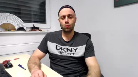 freddow online show from November 27, 3:36 pm