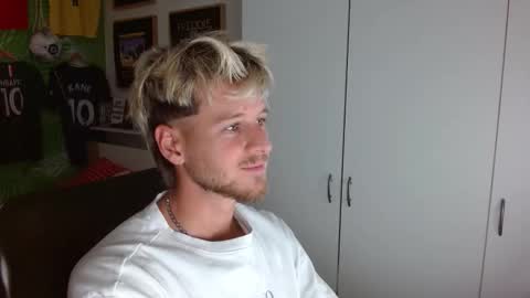 Frederick Perin online show from December 2, 1:00 am