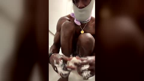 Snapshot of freddydufreak1 chatting on April 1, 5:08 am freddydufreak1 online show from April 1, 5:08 am