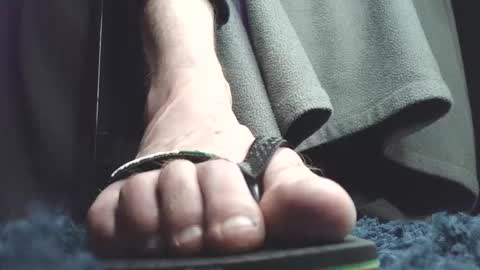 Snapshot of fredthetom12 chatting on February 3, 2:53 am Greedy Fred online show from February 3, 2:53 am