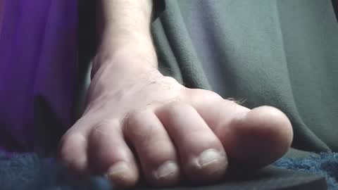 Snapshot of fredthetom12 chatting on February 16, 4:08 am Greedy Fred online show from February 16, 4:08 am