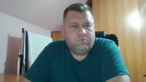 freeboy80180 online show from December 13, 7:32 pm