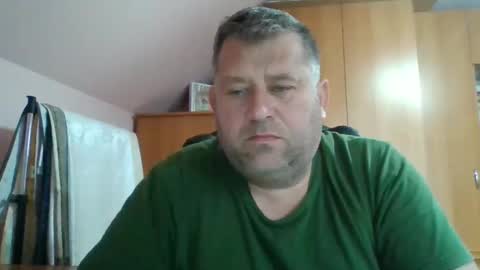 freeboy80180 online show from October 4, 6:11 am