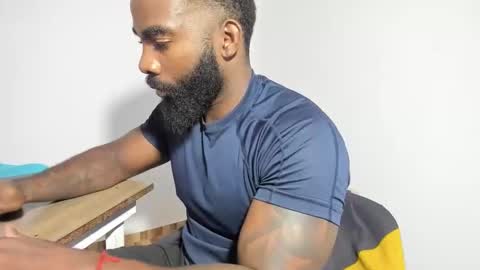 shakur online show from December 1, 8:58 pm