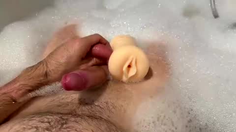 Snapshot of freeewillyyy chatting on November 2, 4:42 pm the jerkking online show from November 2, 4:42 pm