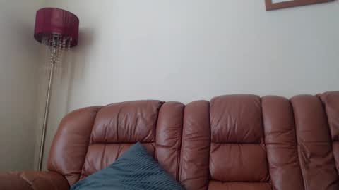 Snapshot of freemindedguyuk chatting on September 11, 1:44 pm freemindedguyuk online show from September 11, 1:44 pm