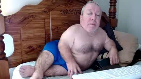 Cute Lil Man online show from September 16, 7:31 am