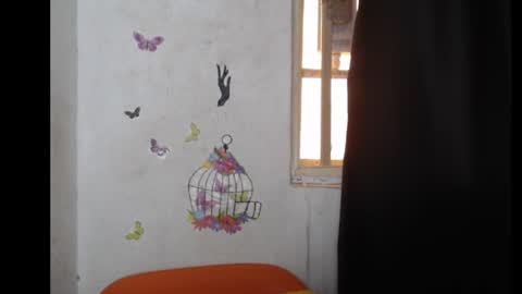 Snapshot of frekkymorelle chatting on November 28, 8:17 am frekkymorelle online show from November 28, 8:17 am