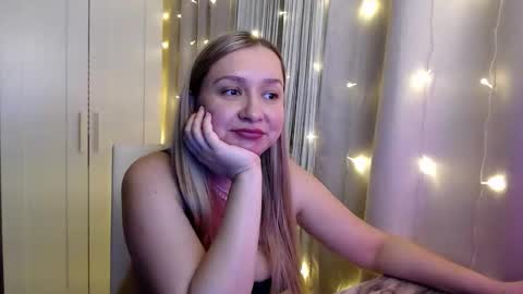 frelina online show from November 12, 6:30 pm