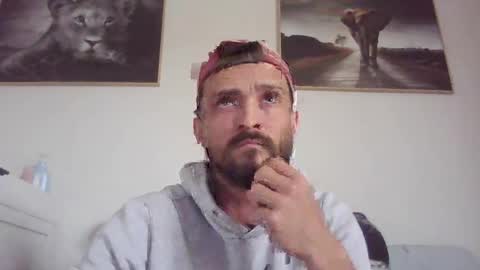 french_truck online show from April 25, 2:58 pm