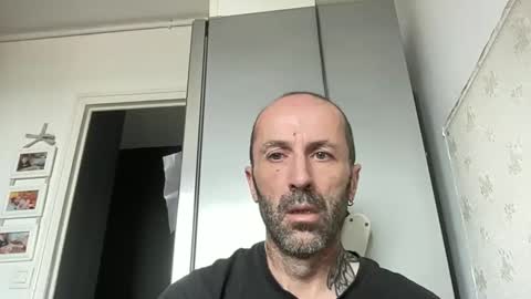 frenchboy443 online show from May 11, 11:27 am