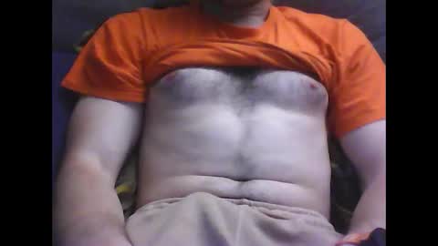 Snapshot of frencheeboy chatting on March 24, 2:49 am frencheeboy online show from March 24, 2:49 am