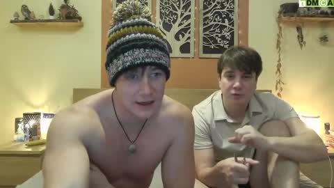 French Horny Bibs online show from January 15, 8:45 pm