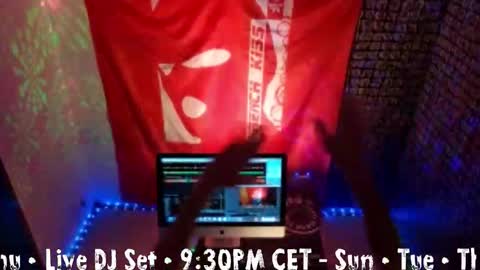 frenchkissdjfk online show from September 30, 6:46 pm