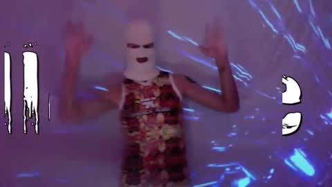 frenchkissdjfk online show from November 7, 9:31 am