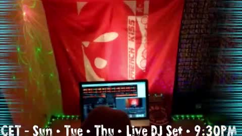 frenchkissdjfk online show from November 17, 4:24 pm