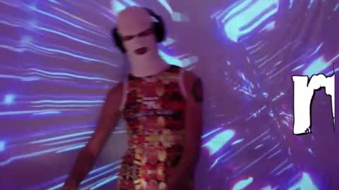 frenchkissdjfk online show from November 27, 5:15 pm