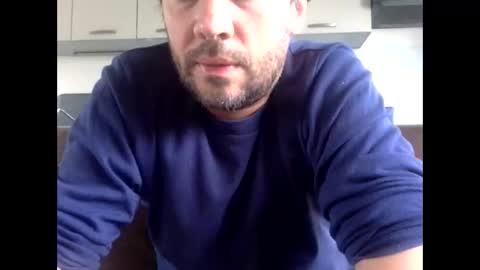 frenchy_from_paris online show from April 15, 4:47 pm