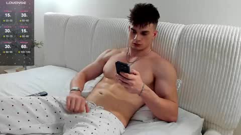 Alex or Andrzej online show from March 8, 8:25 pm