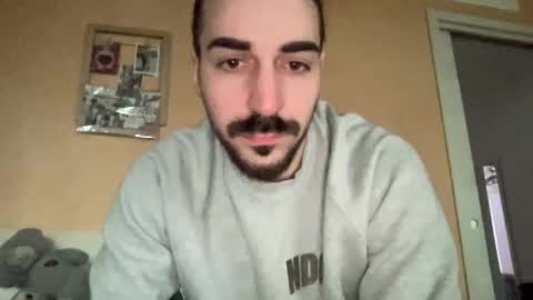 Snapshot of freshitalianguy chatting on December 16, 10:42 am ITALIANGUY online show from December 16, 10:42 am