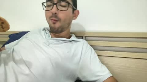 freshman  imonyou98 online show from August 8, 11:18 pm