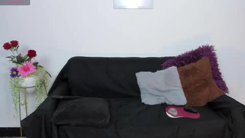 fresitalove01 online show from March 27, 12:38 pm